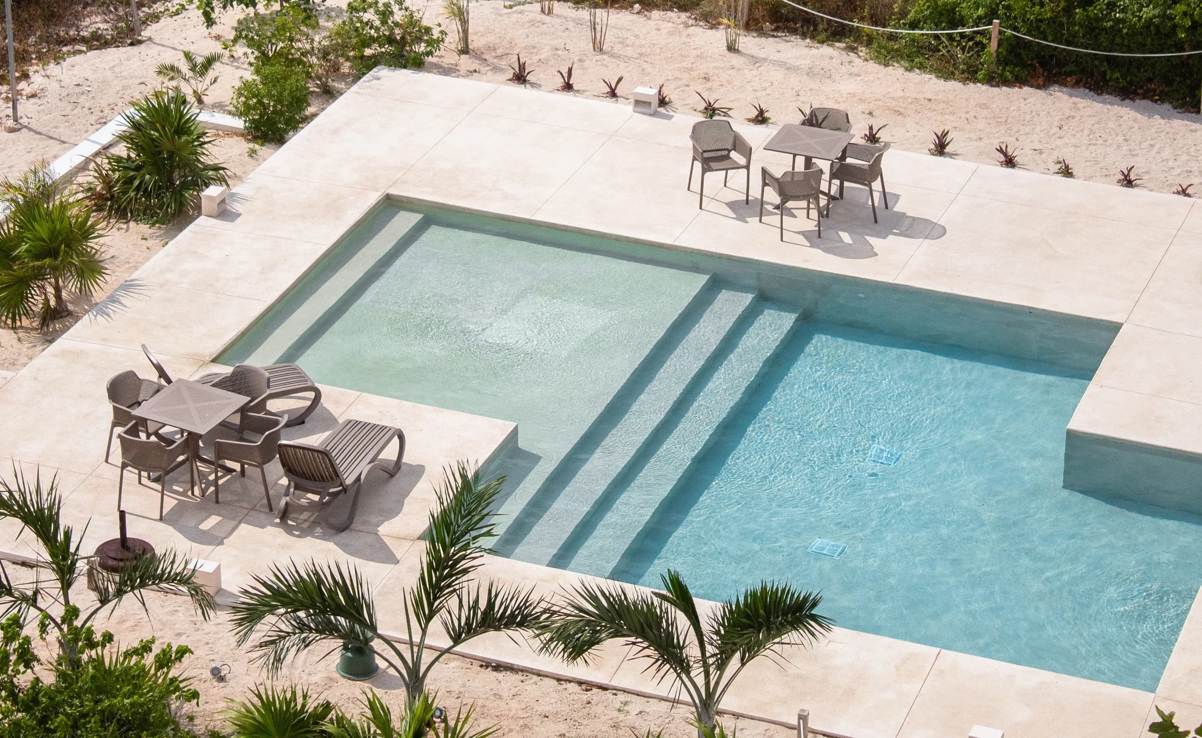 Departamento con Alberca Privada Frente al Mar thumb 2