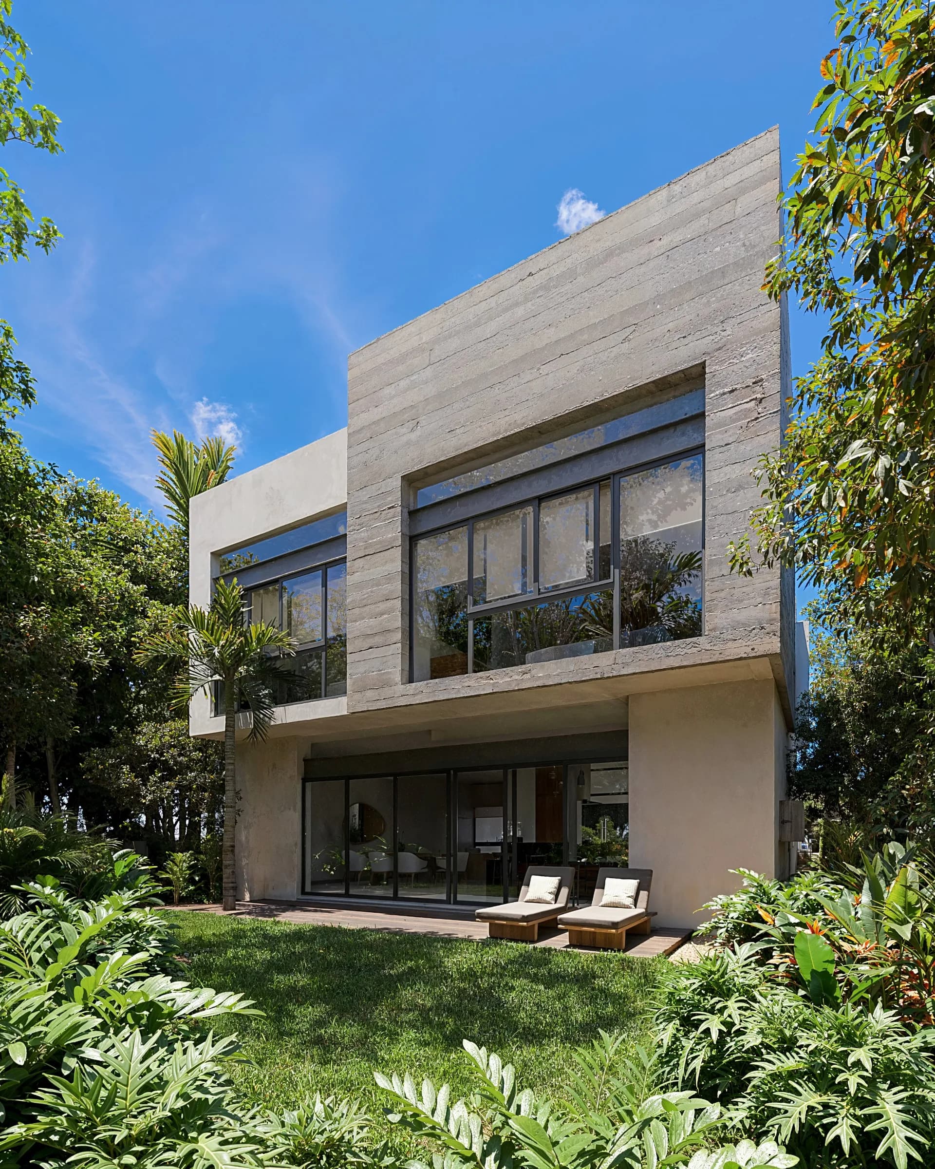 Casa de 3 Recámaras en Residencial Privado, Playa del Carmen