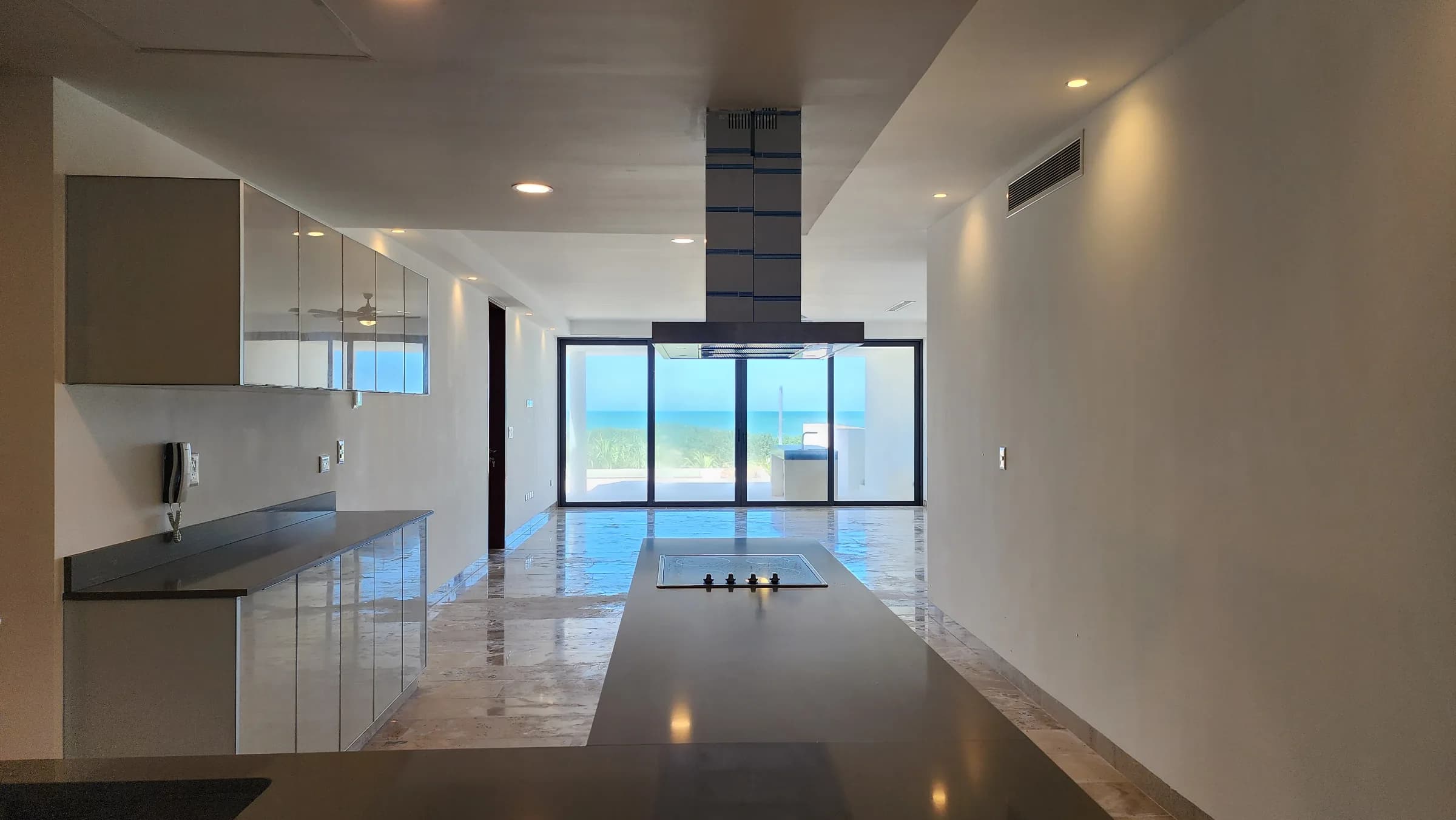 Hermoso departamento frente al mar 1